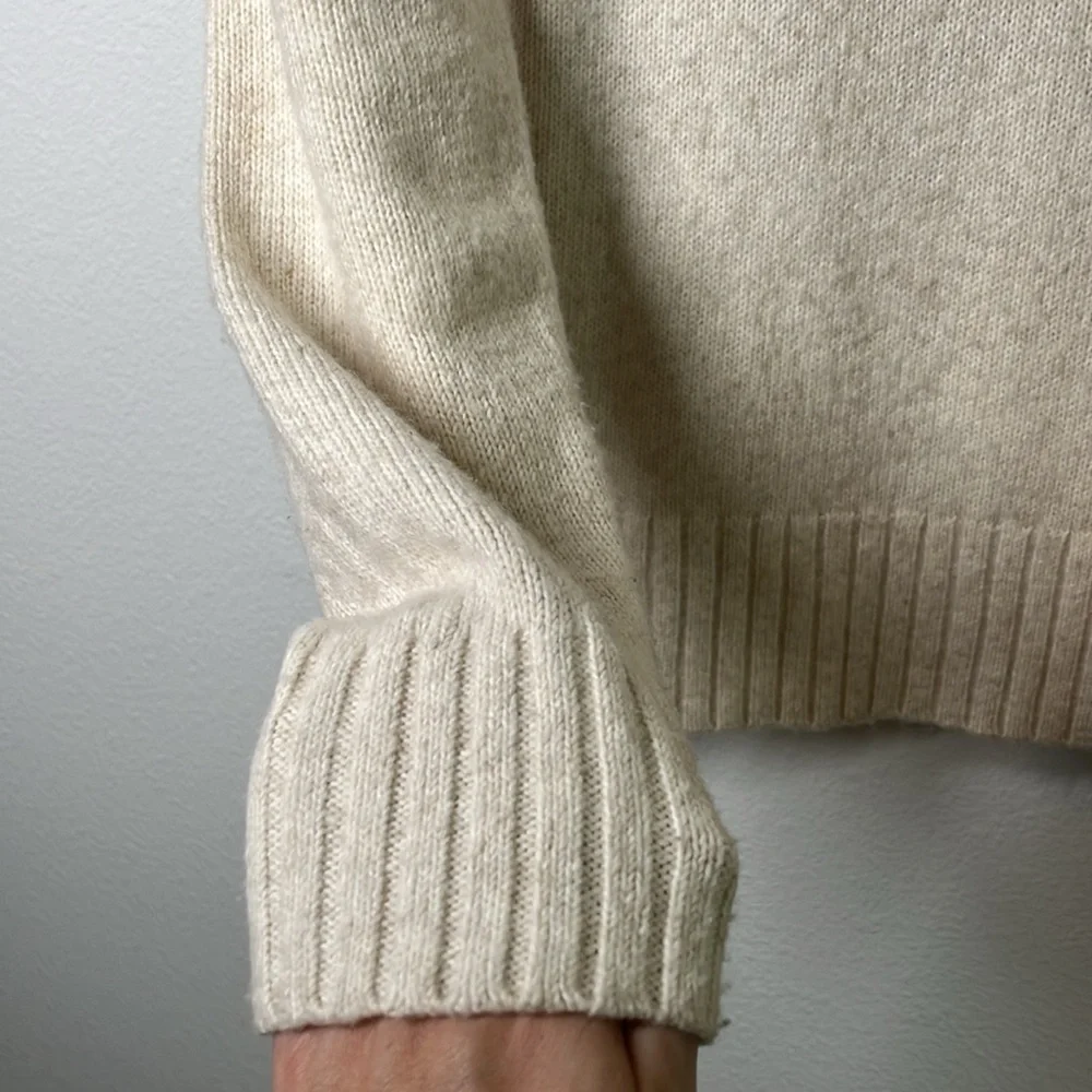 Cabi Cream Turtleneck Sweater Puff Sleeve Detail Size M